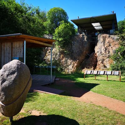 Korbacher_Spalte_Fossilienfundstätte